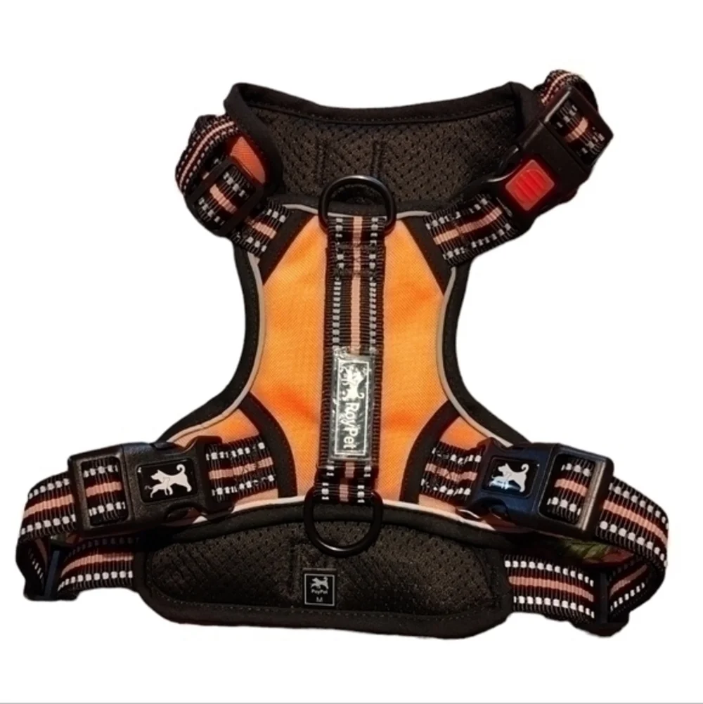 PoyPet No Pull Dog Harness, No choke front clip - Size Medium - NWOT/never used